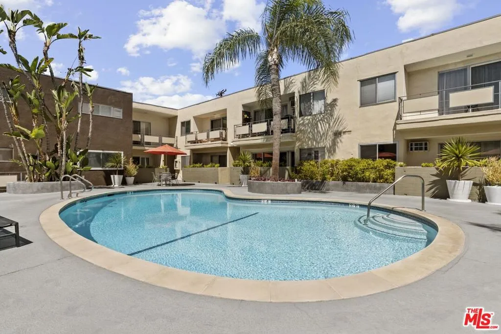 1233 N Laurel Avenue 109, West Hollywood, California 90046 home-pic-27